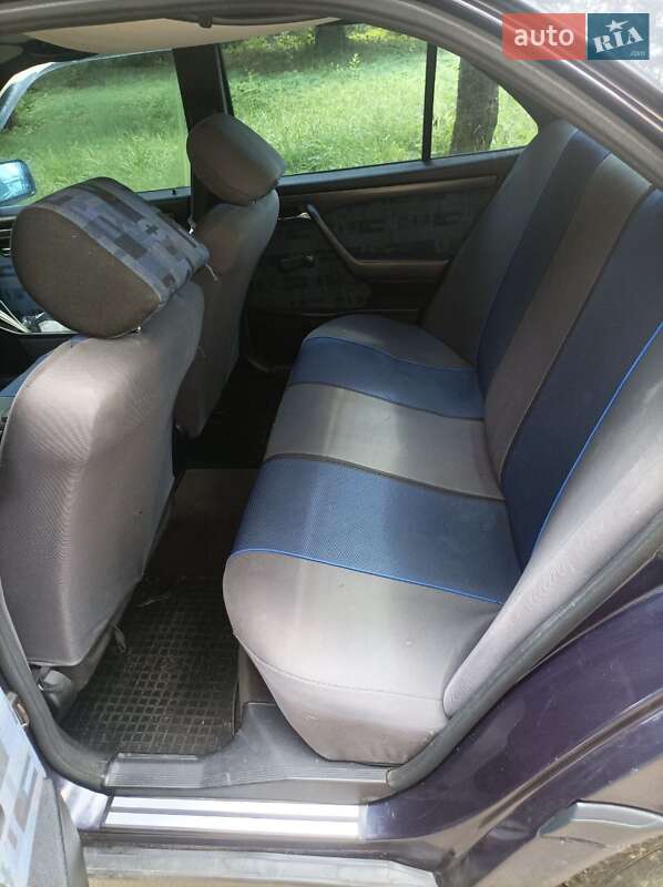 Седан Mercedes-Benz C-Class 1996 в Львове