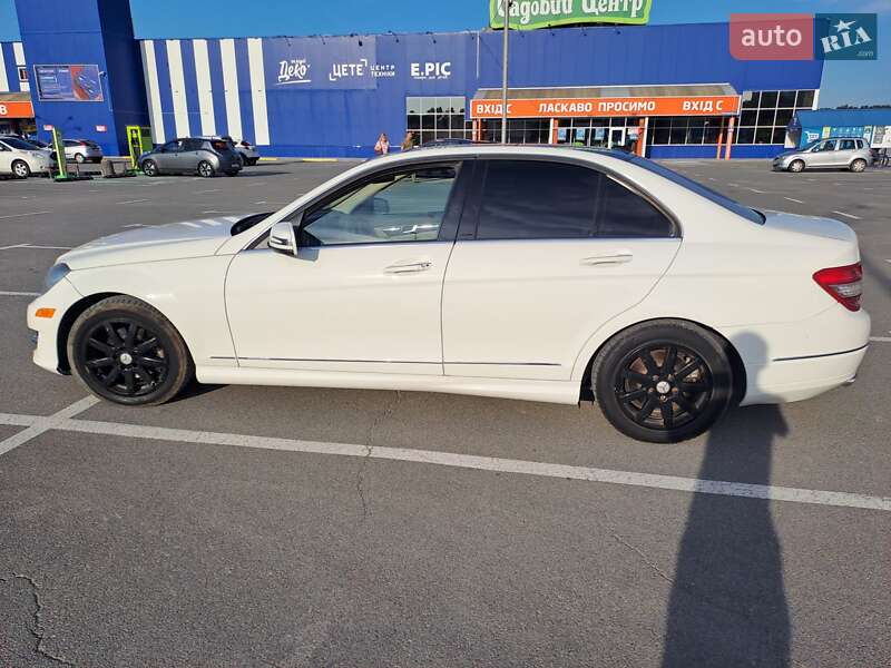 Седан Mercedes-Benz C-Class 2012 в Кам'янець-Подільському фото 6 Седан Mercedes-Benz C-Class 2012 в Кам'янець-Подільському