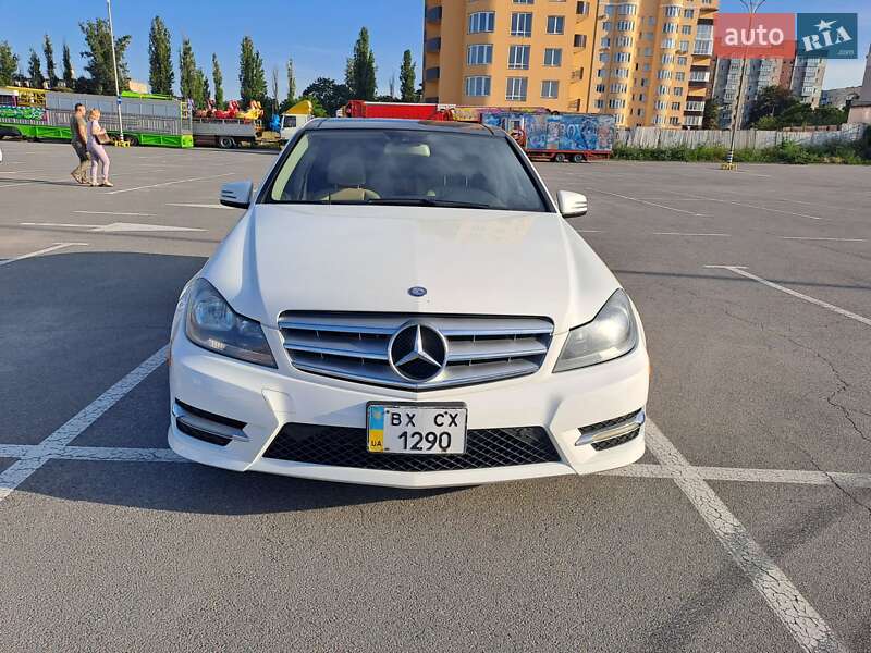 Седан Mercedes-Benz C-Class 2012 в Кам'янець-Подільському фото 2 Седан Mercedes-Benz C-Class 2012 в Кам'янець-Подільському