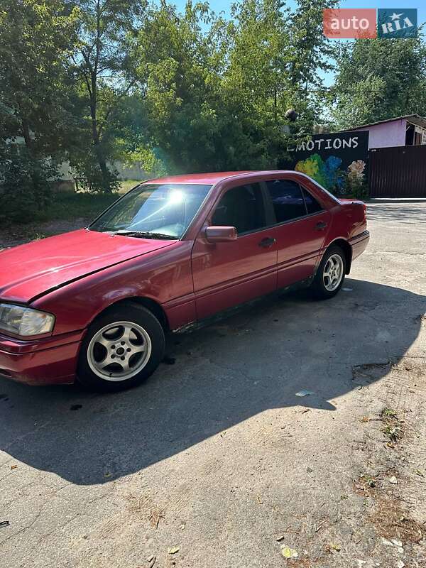 Седан Mercedes-Benz C-Class 1994 в Киеве фото 4 Седан Mercedes-Benz C-Class 1994 в Киеве