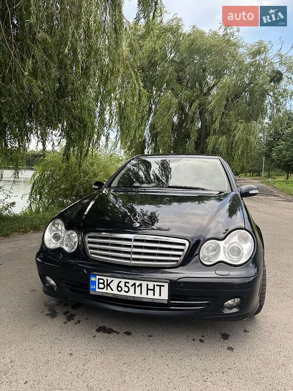Mercedes-Benz C-Class 2006