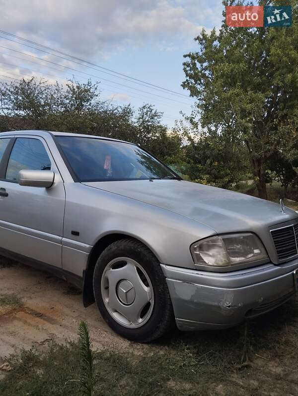 Mercedes-Benz C-Class 1995