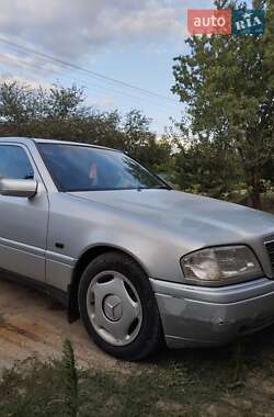 Седан Mercedes-Benz C-Class 1995 в 