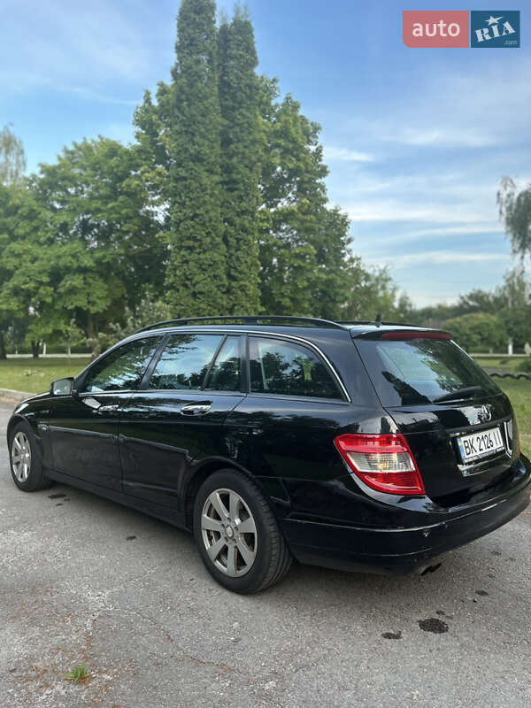 Универсал Mercedes-Benz C-Class 2009 в Заре