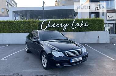 Седан Mercedes-Benz C-Class 2004 в Виннице