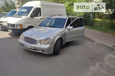 Універсал Mercedes-Benz C-Class 2002 в Києві