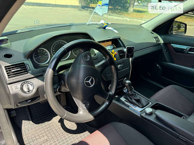 Универсал Mercedes-Benz C-Class 2009 в Одессе