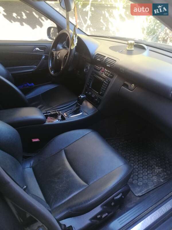 Седан Mercedes-Benz C-Class 2002 в Тячеві