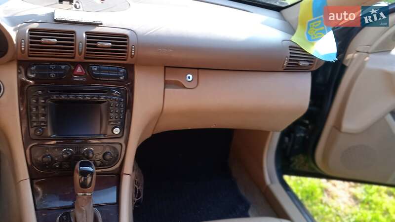 Универсал Mercedes-Benz C-Class 2001 в Млинове