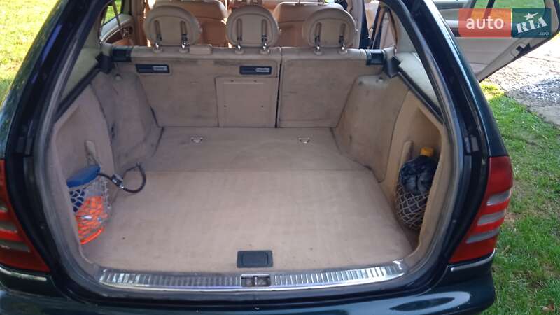 Универсал Mercedes-Benz C-Class 2001 в Млинове