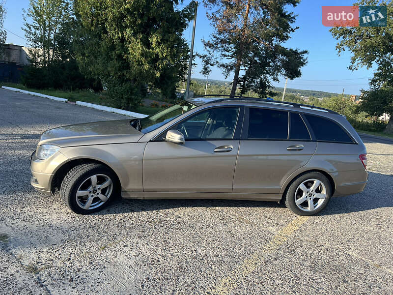 Универсал Mercedes-Benz C-Class 2009 в Новояворовске