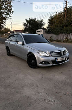 Універсал Mercedes-Benz C-Class 2013 в Івано-Франківську