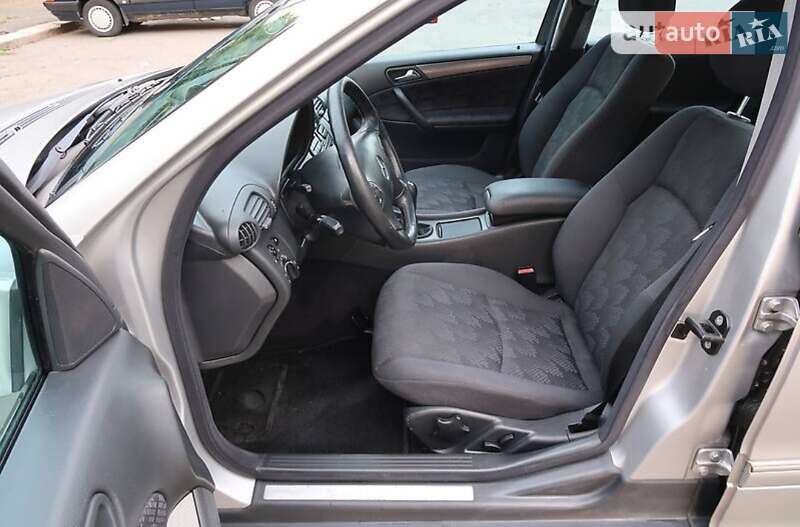 Универсал Mercedes-Benz C-Class 2002 в Василькове