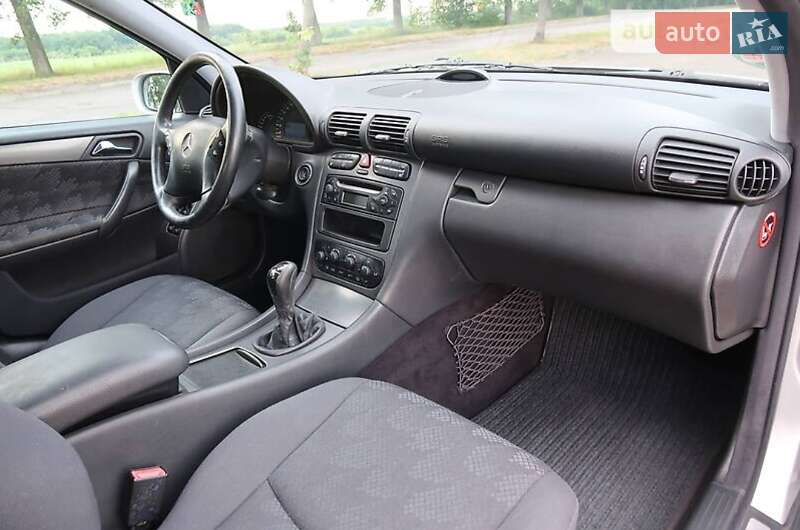 Универсал Mercedes-Benz C-Class 2002 в Василькове
