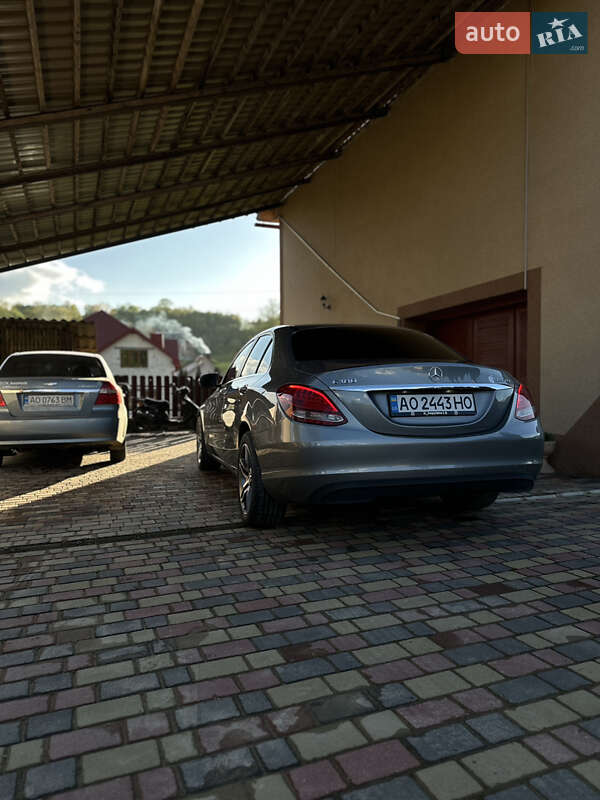 Седан Mercedes-Benz C-Class 2015 в Тячеві