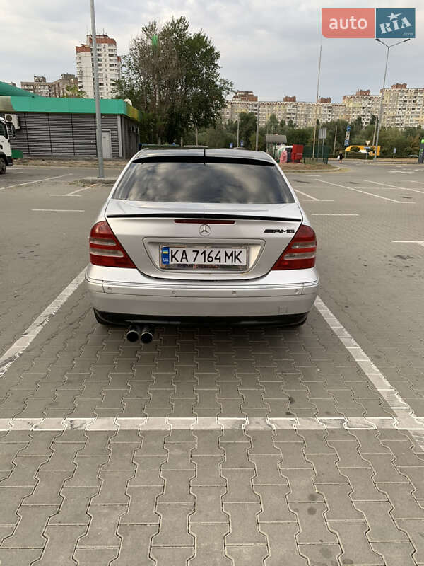 Седан Mercedes-Benz C-Class 2000 в Киеве