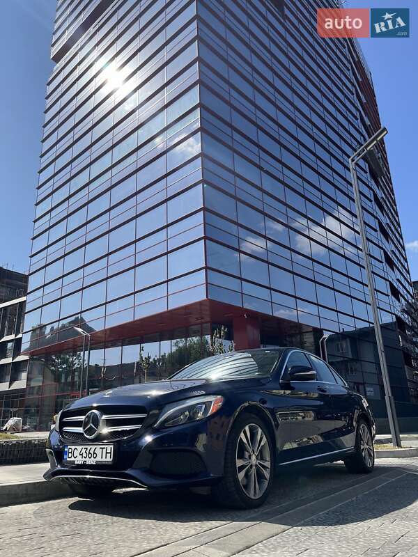 Седан Mercedes-Benz C-Class 2015 в Львове