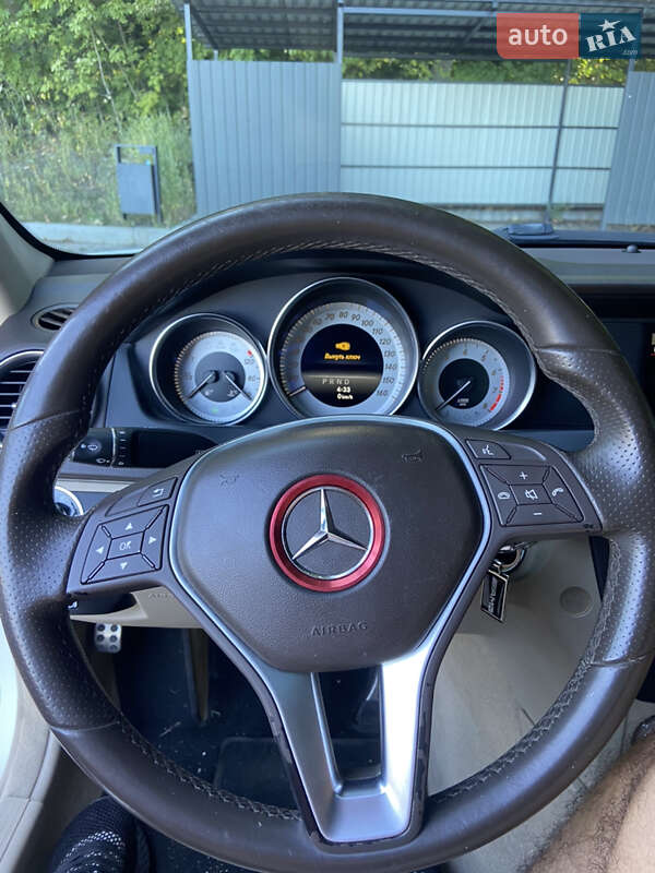 Седан Mercedes-Benz C-Class 2013 в Тернополе
