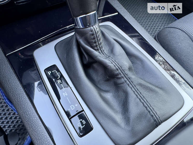 Седан Mercedes-Benz C-Class 2008 в Ровно