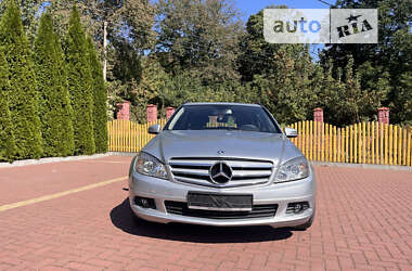 Універсал Mercedes-Benz C-Class 2010 в Хмельницькому