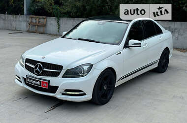 Седан Mercedes-Benz C-Class 2012 в Киеве