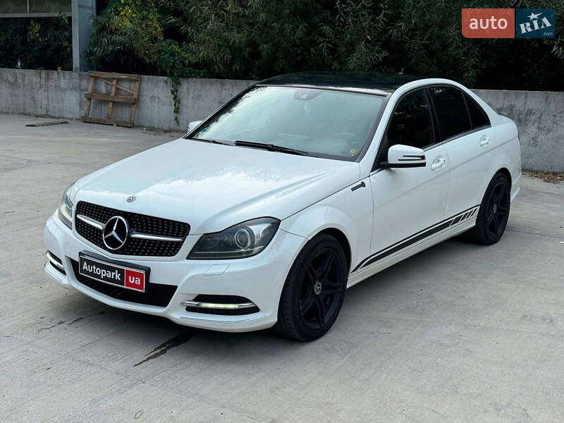 Седан Mercedes-Benz C-Class 2012 в 