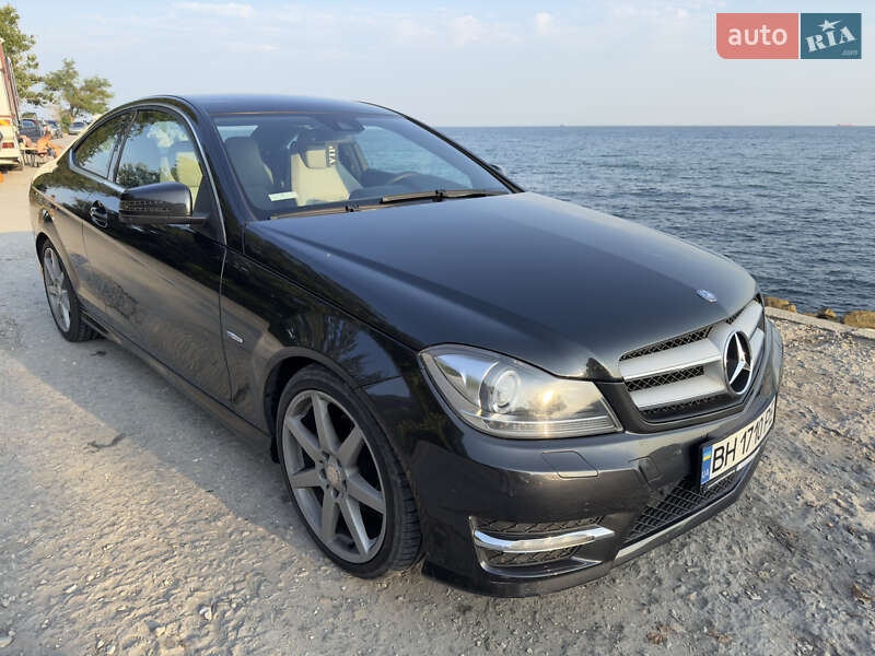 Купе Mercedes-Benz C-Class 2012 в Одессе