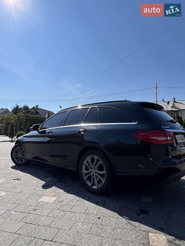 Универсал Mercedes-Benz C-Class 2014 в Ужгороде