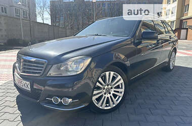 Универсал Mercedes-Benz C-Class 2012 в Киеве