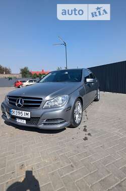 Седан Mercedes-Benz C-Class 2013 в Острозі