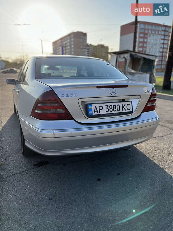 Седан Mercedes-Benz C-Class 2001 в Запорожье