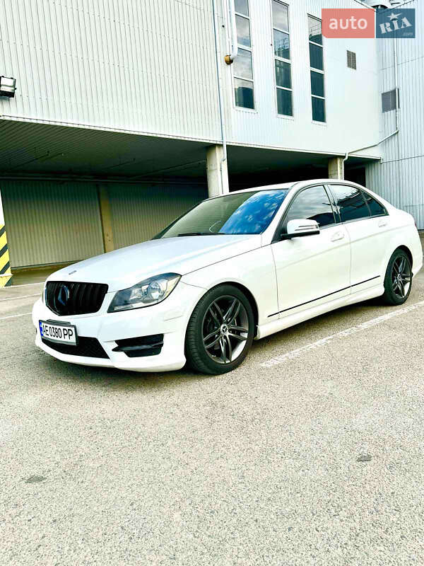 Mercedes-Benz C-Class 2013