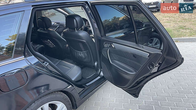 Універсал Mercedes-Benz C-Class 2007 в Києві
