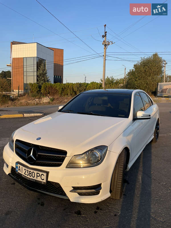 Седан Mercedes-Benz C-Class 2013 в Киеве
