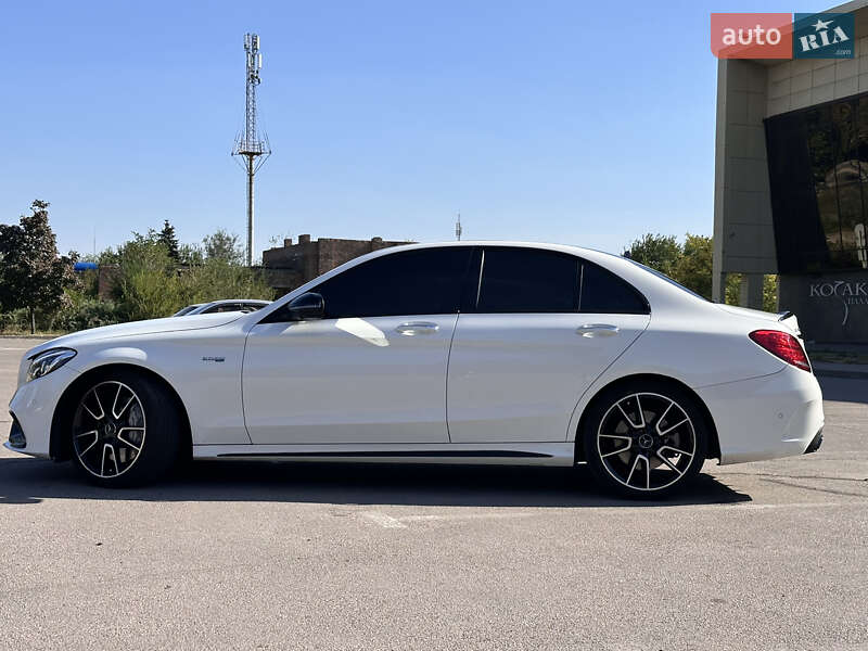 Седан Mercedes-Benz C-Class 2017 в Дніпрі