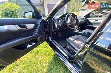 Універсал Mercedes-Benz C-Class 2012 в 