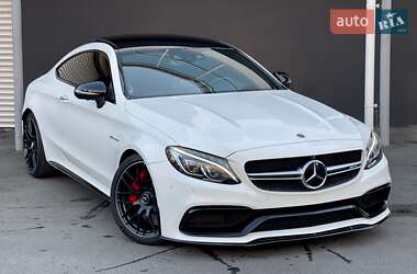 Купе Mercedes-Benz C-Class 2016 в 