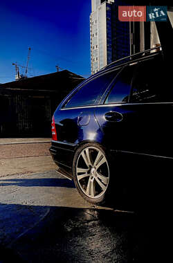 Универсал Mercedes-Benz C-Class 2007 в 