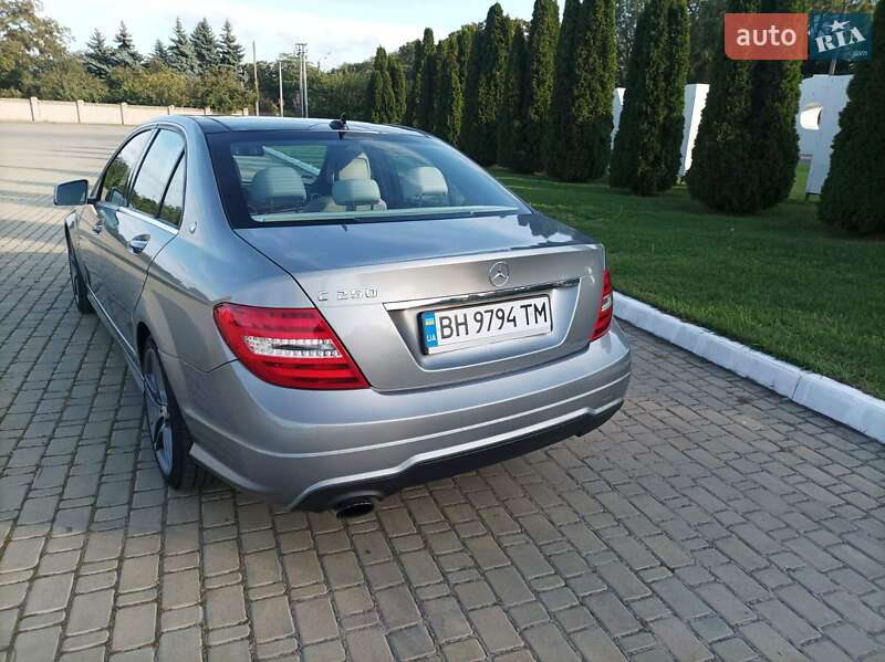 Седан Mercedes-Benz C-Class 2011 в Одессе