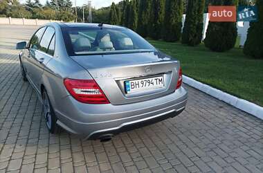 Седан Mercedes-Benz C-Class 2011 в 