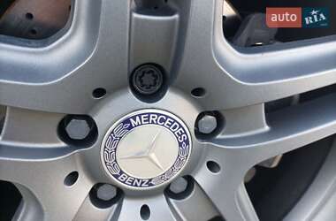 Седан Mercedes-Benz C-Class 2011 в 