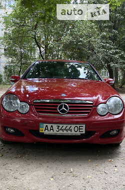 Купе Mercedes-Benz C-Class 2006 в Києві