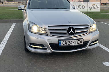 Универсал Mercedes-Benz C-Class 2011 в Киеве