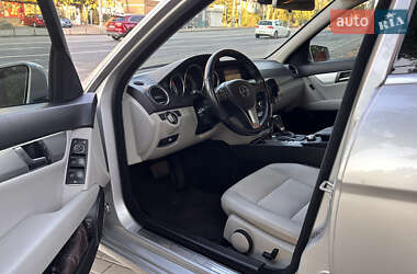 Универсал Mercedes-Benz C-Class 2011 в 
