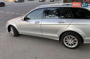 Универсал Mercedes-Benz C-Class 2011 в 
