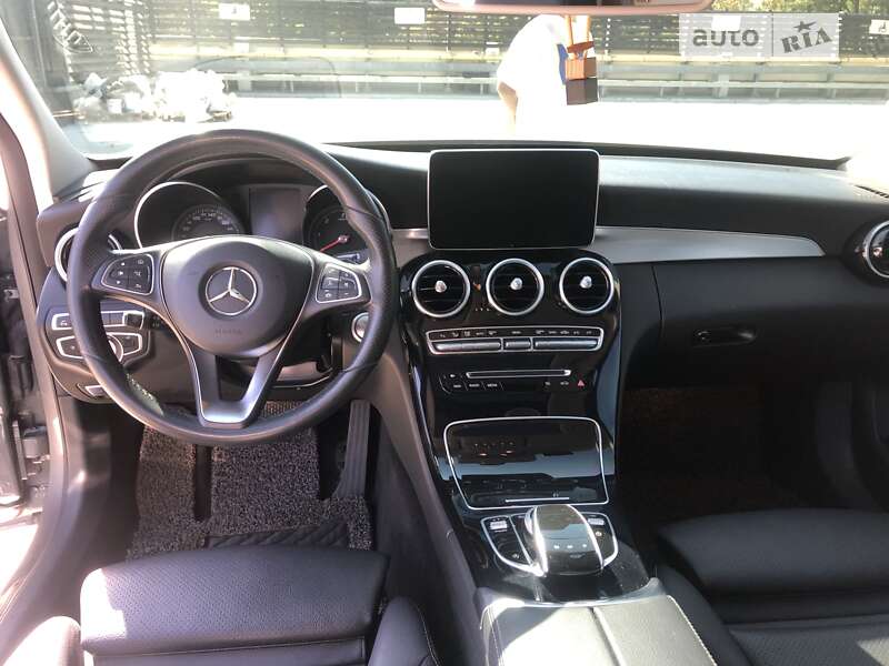 Седан Mercedes-Benz C-Class 2017 в Киеве