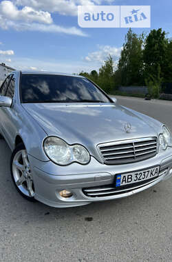 Седан Mercedes-Benz C-Class 2006 в 