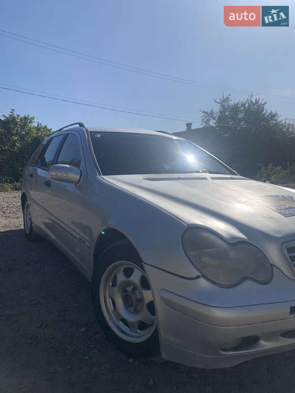 Универсал Mercedes-Benz C-Class 2002 в Доброполье фото 2 Универсал Mercedes-Benz C-Class 2002 в Доброполье