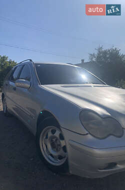 Універсал Mercedes-Benz C-Class 2002 в 