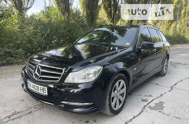 Універсал Mercedes-Benz C-Class 2011 в Кам'янець-Подільському